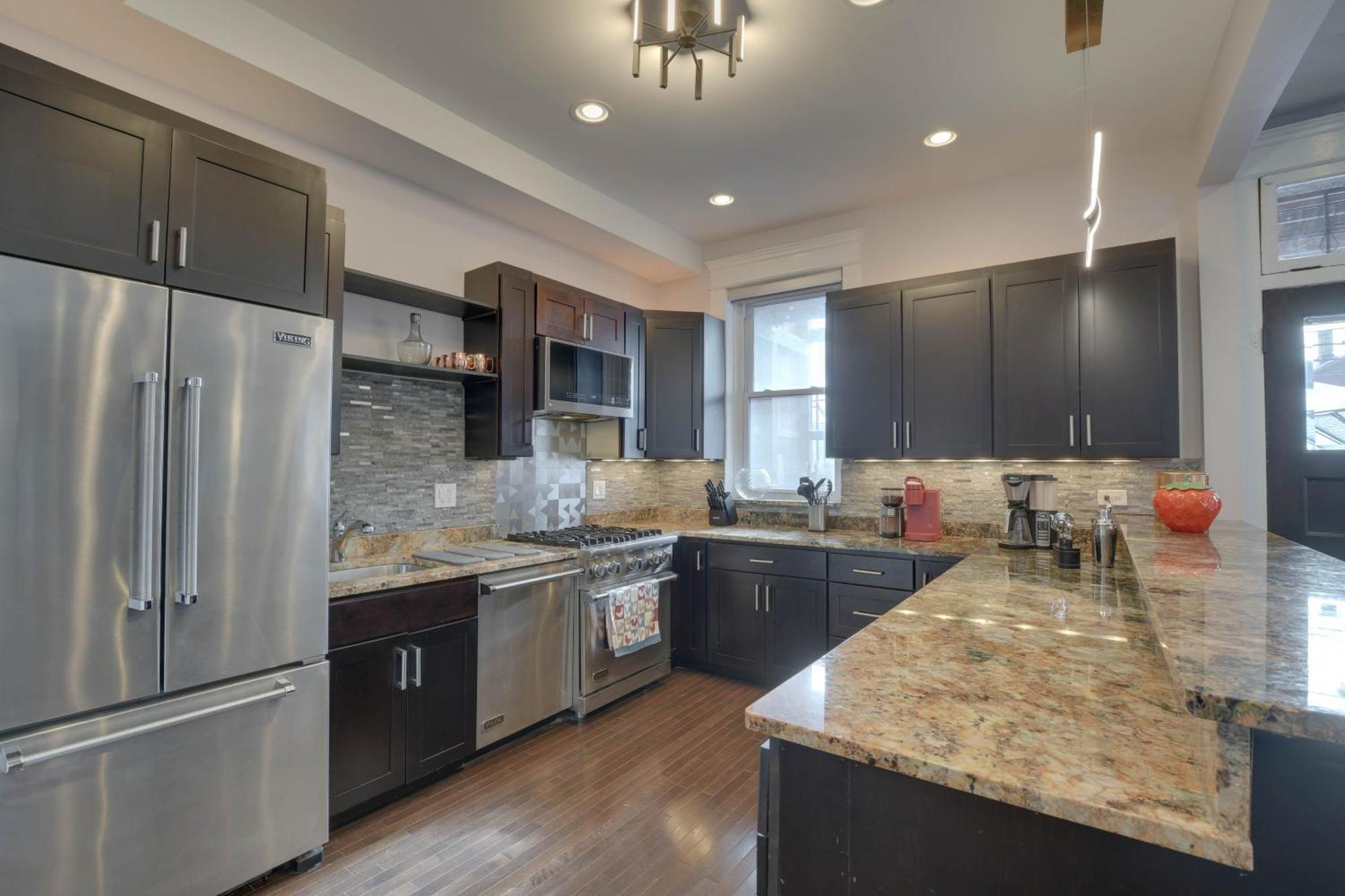 Spacious Condo With Deck About 3 Mi To Downtown Chicago! Luaran gambar