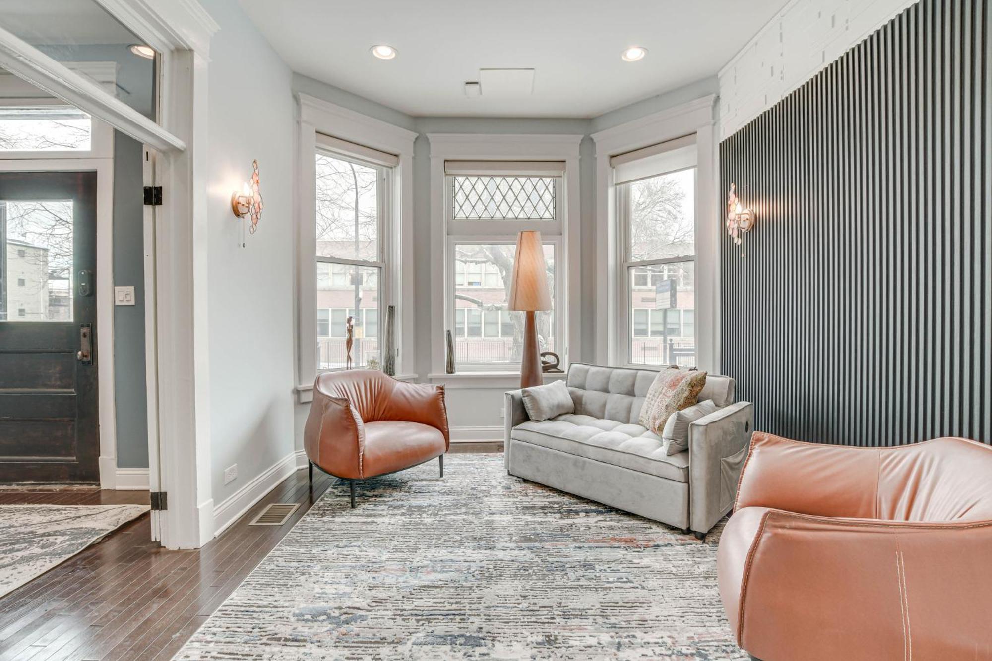 Spacious Condo With Deck About 3 Mi To Downtown Chicago! Luaran gambar