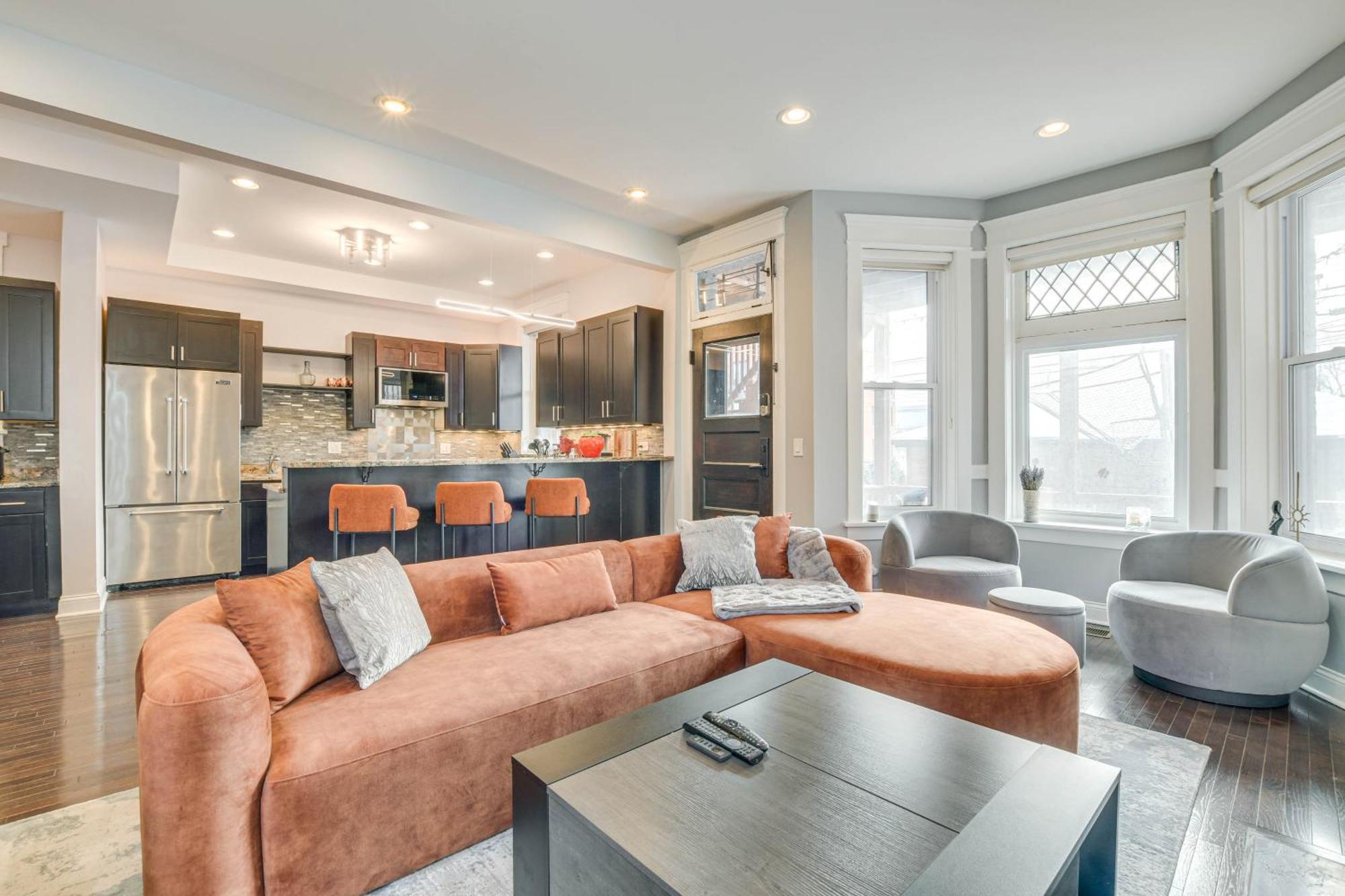 Spacious Condo With Deck About 3 Mi To Downtown Chicago! Luaran gambar